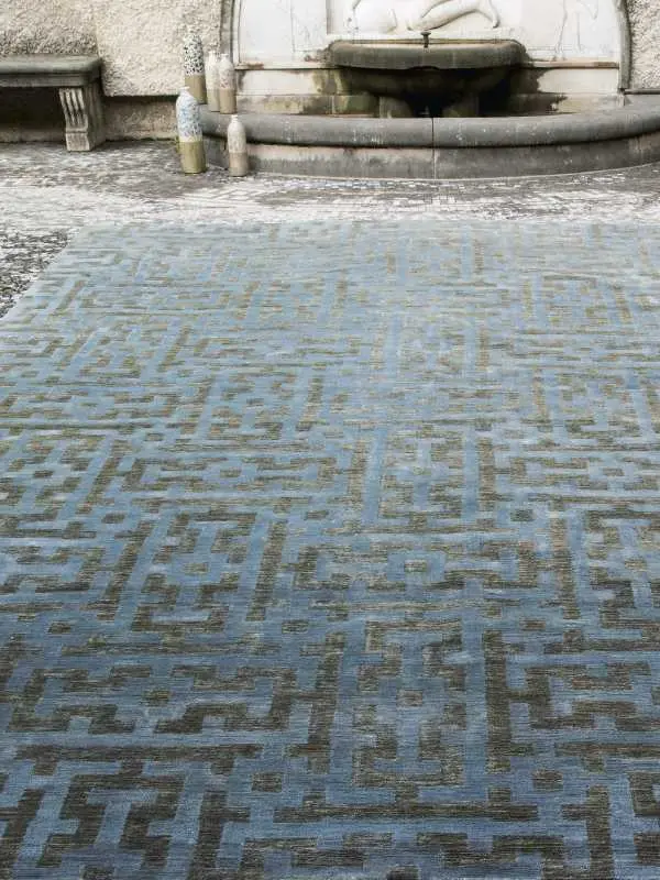 Domaniecki Teppiche jetzt in Fellbach neu entdecken. Designmöbelhaus Schneider