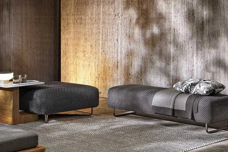 Sunray von Minotti. Jetzt im Designmöbelhaus Schneider in Fellbach bei Stuttgart