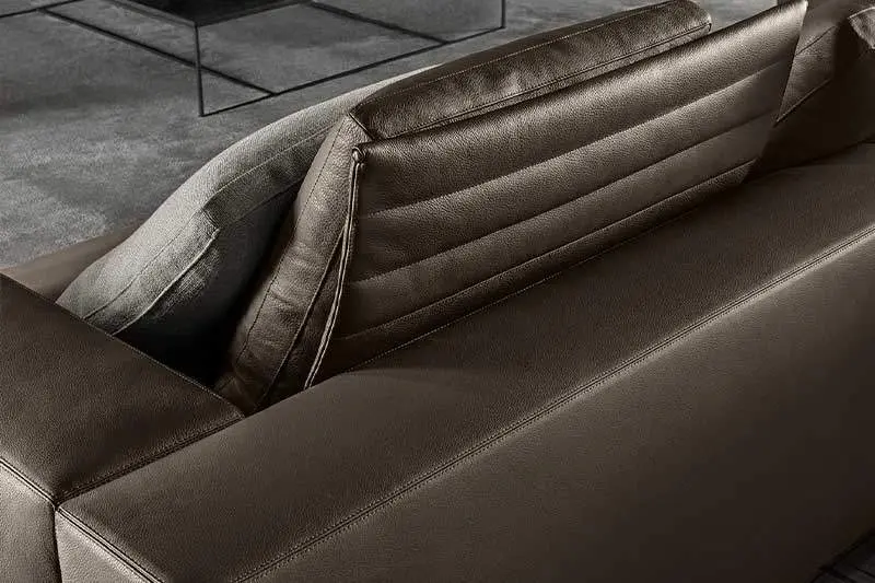 Minotti White in Stuttgart. Design-Möbelhaus Schneider 3 Schneider Design-Möbel Fellbach, Region Stuttgart designmoebel schneider landing minotti white 05 Schneider Design-Möbel Fellbach, Region Stuttgart