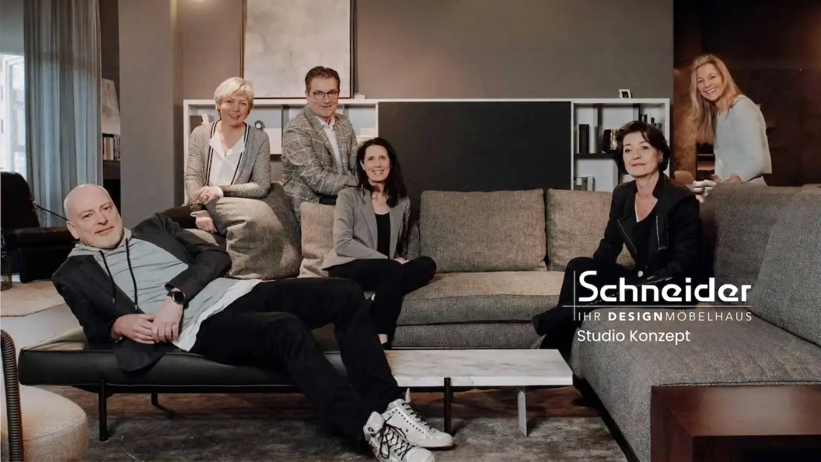 Das Team des Design-Möbelhauses Schneider freut sich auf Sie in Fellbach bei Stuttgart
